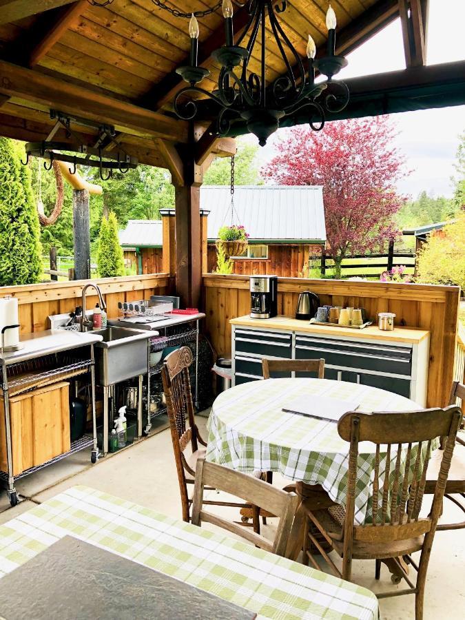 Отель Bond Ranch Retreat King Hill Экстерьер фото