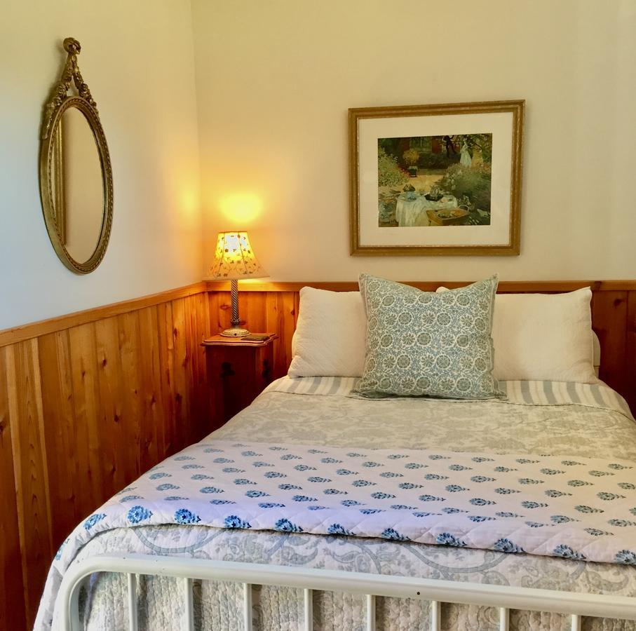 Отель Bond Ranch Retreat King Hill Номер фото